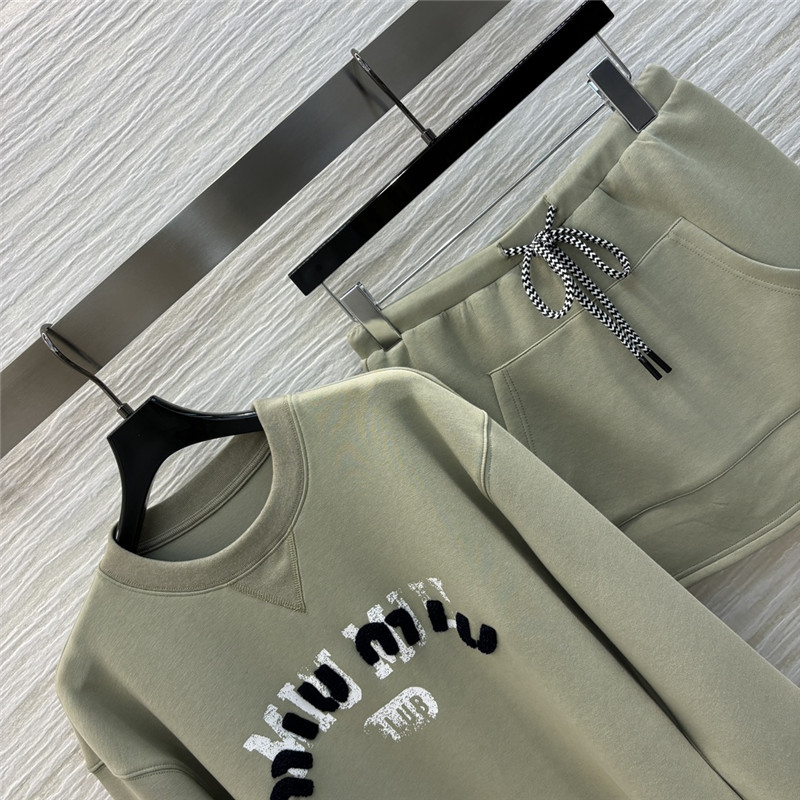 M1um1u stylish casual suit