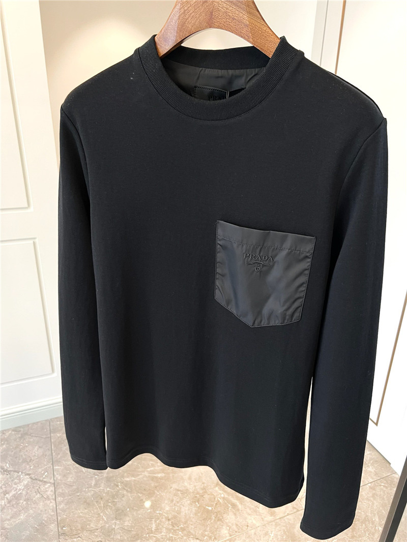 Pra*a solid color t-shirt