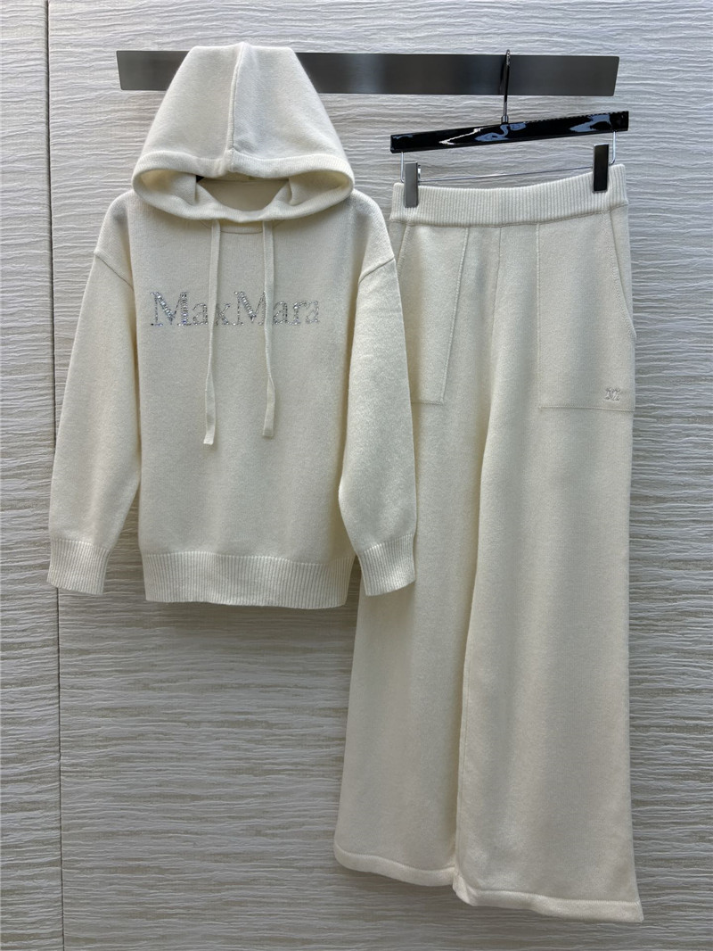 Vanitoo cashmere suit