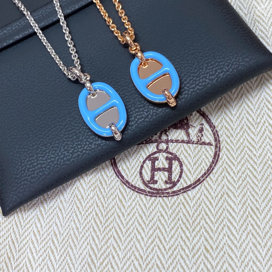 H**me5 pink enamel necklace