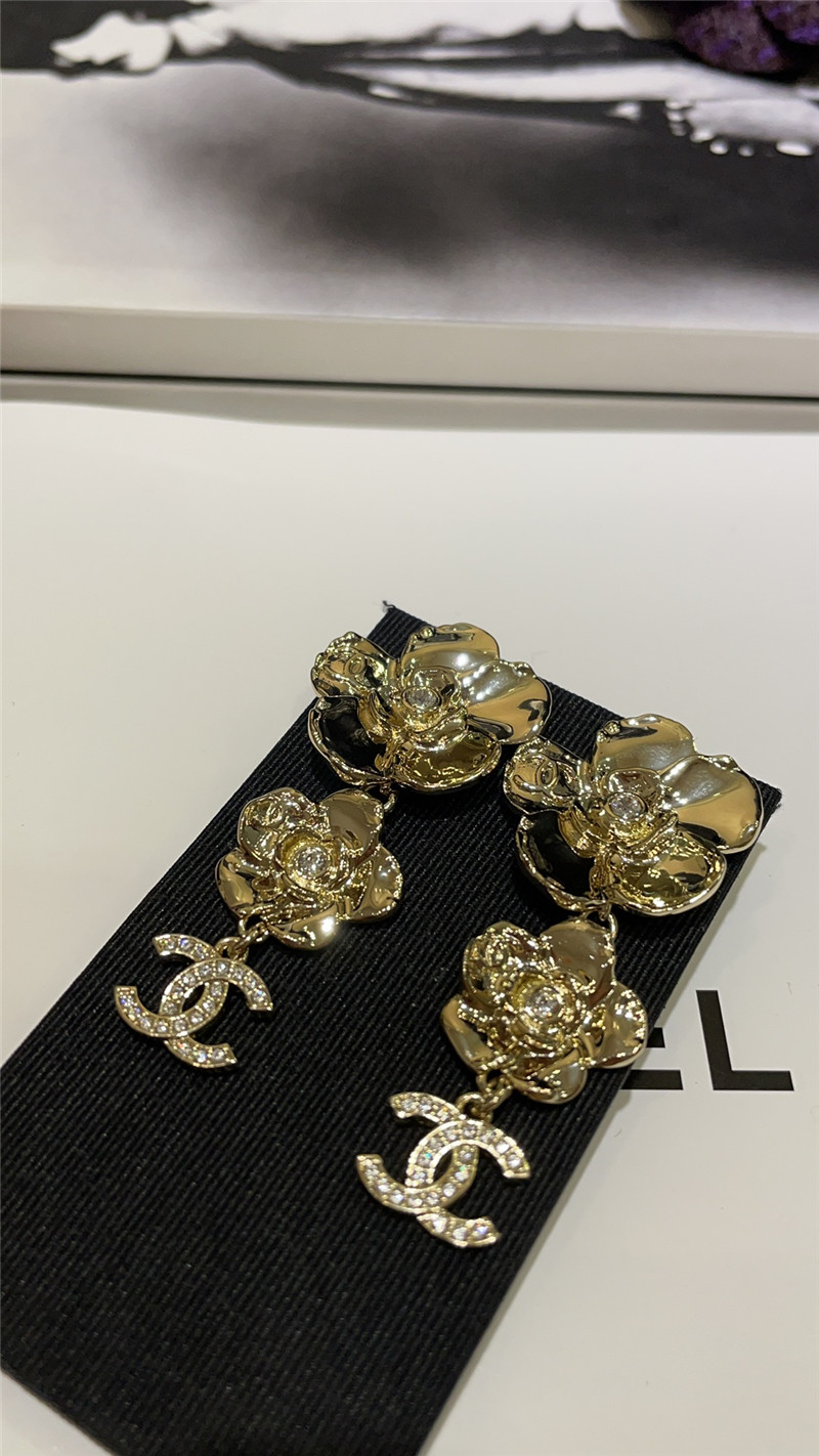 Ch**el new earrings