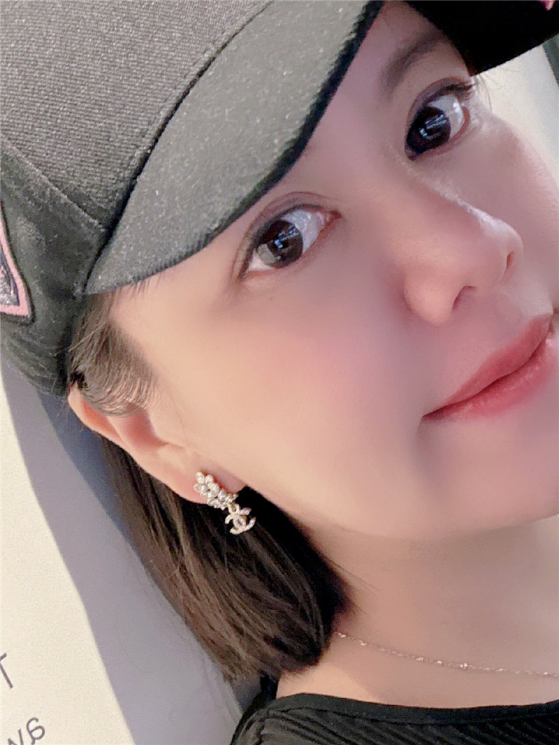 Ch**el wheat ear double c earrings