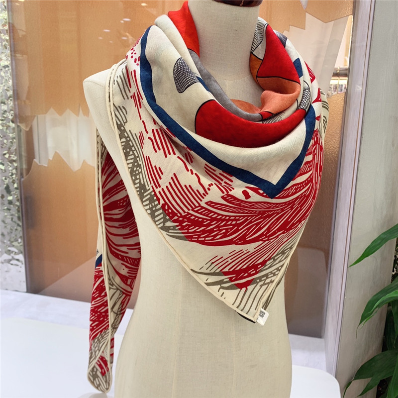 H**me5 double-sided same color square scarf