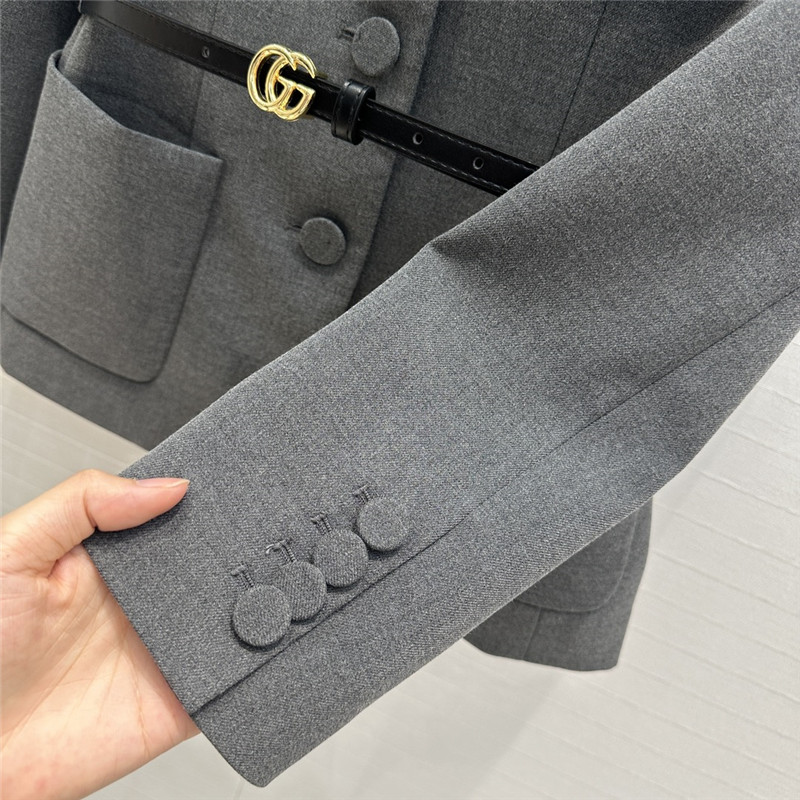 Gvc*1 grey short suit jacket
