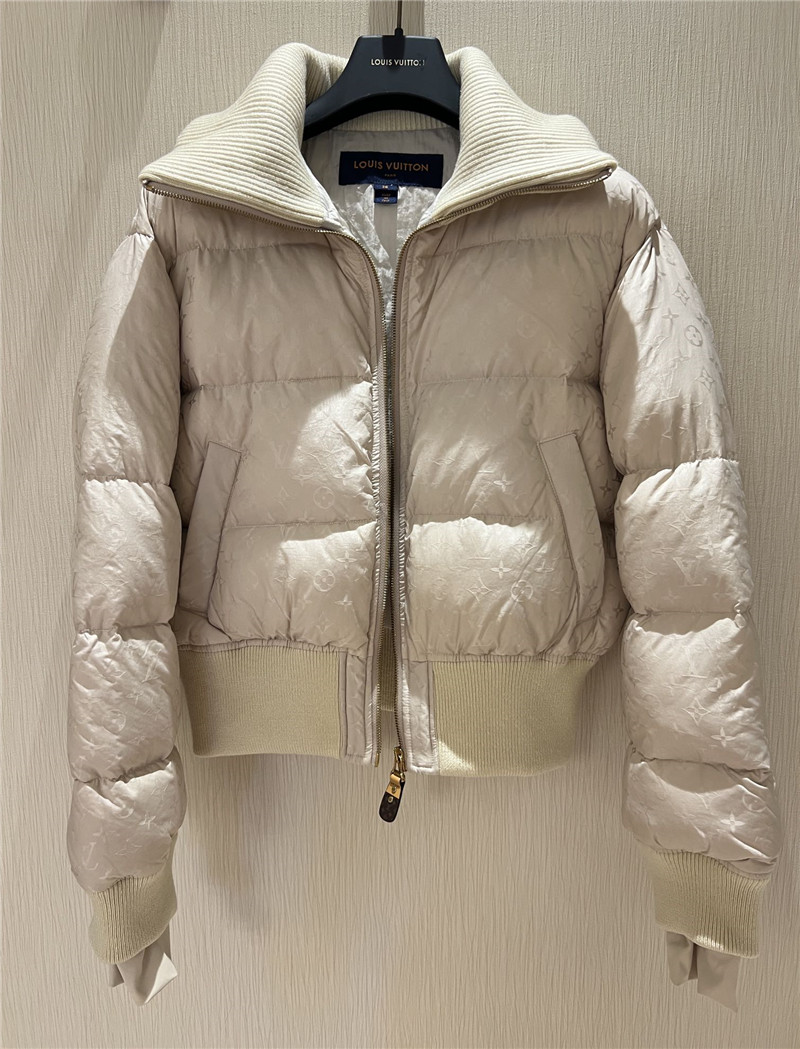 l0vis Vvtt0n lv short down jacket