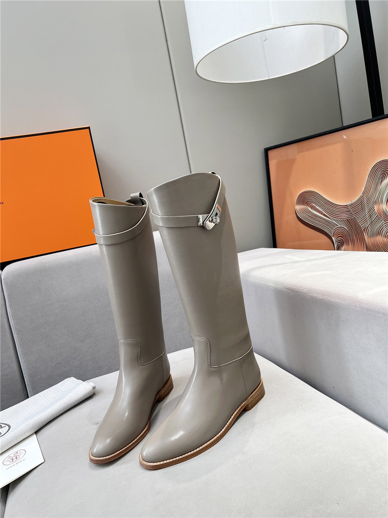 H**me5 jumping calfskin boot in gray