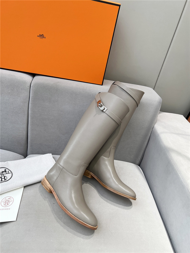 H**me5 jumping calfskin boot in gray
