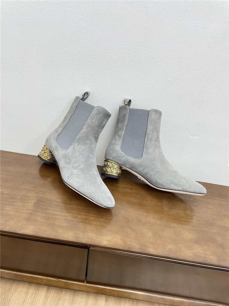 D10r icon 40mm gray suede ankle boots