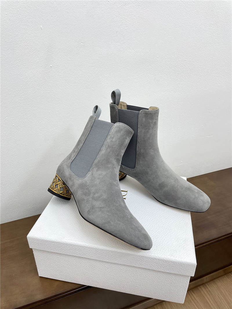 D10r icon 40mm gray suede ankle boots
