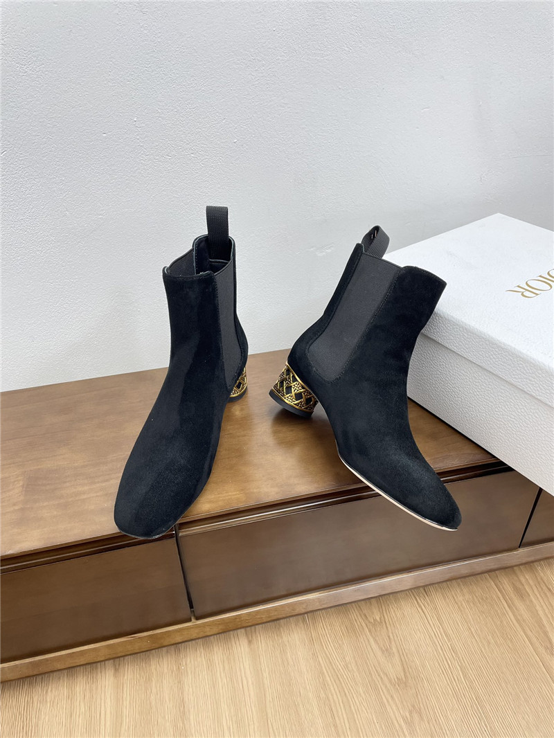 D10r icon 40mm suede ankle boots