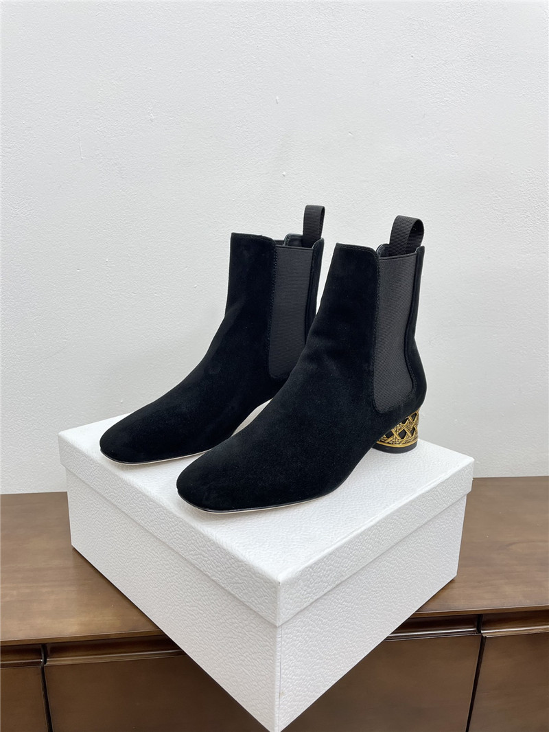 D10r icon 40mm suede ankle boots