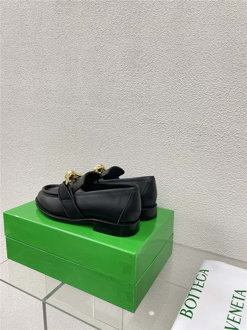 b0tt*ga Ven*ta astaire metallic loafer in black calfskin