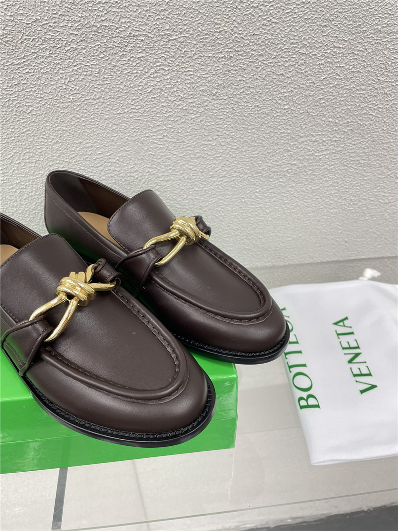 b0tt*ga Ven*ta astaire metallic loafer in fondant calfskin
