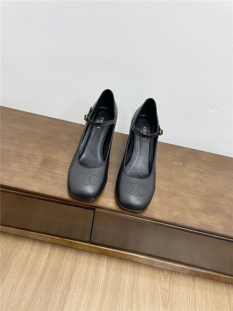 Ce1i*e mary jane black heels