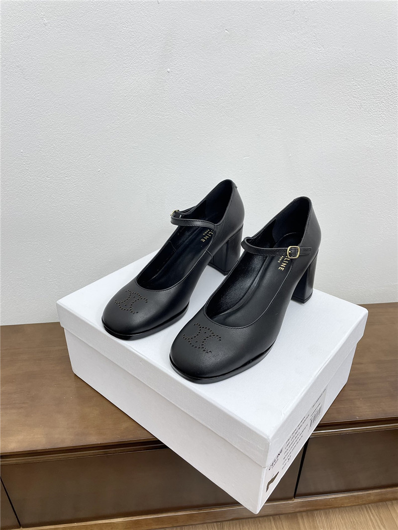 Ce1i*e mary jane black heels