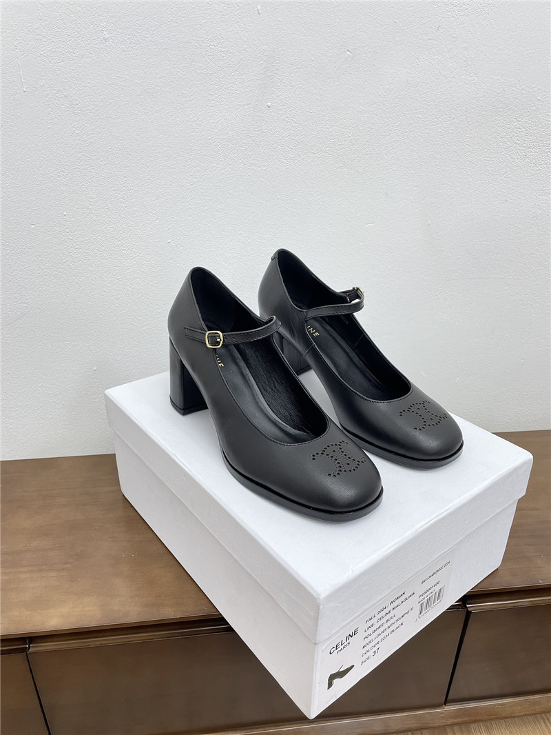 Ce1i*e mary jane black heels