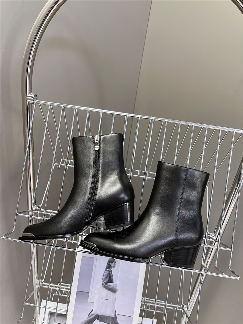 Ce1i*e black calfskin leather zipped western boots