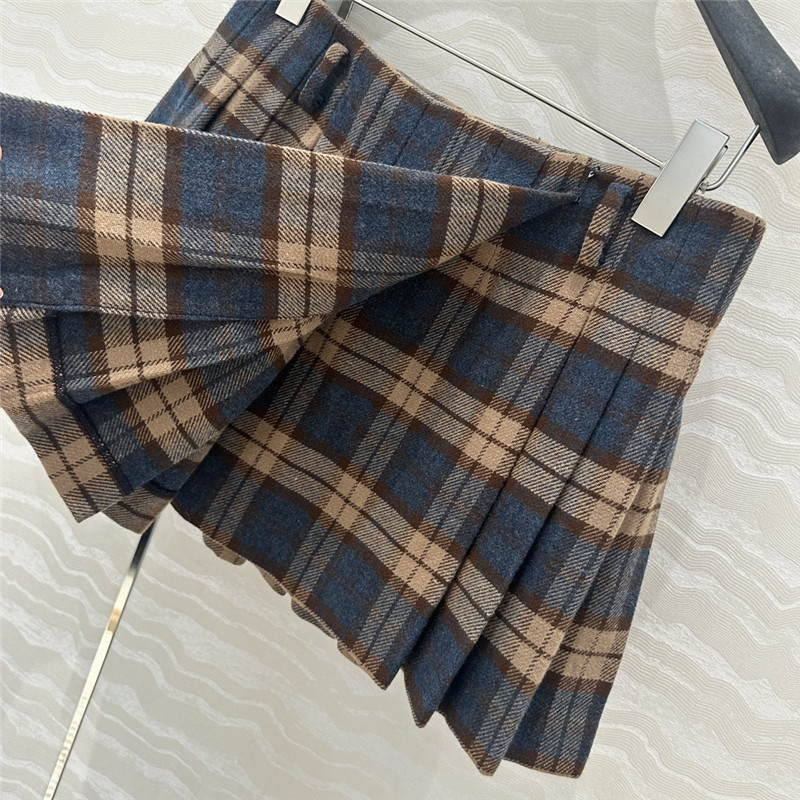 Pra*a preppy pleated skirt