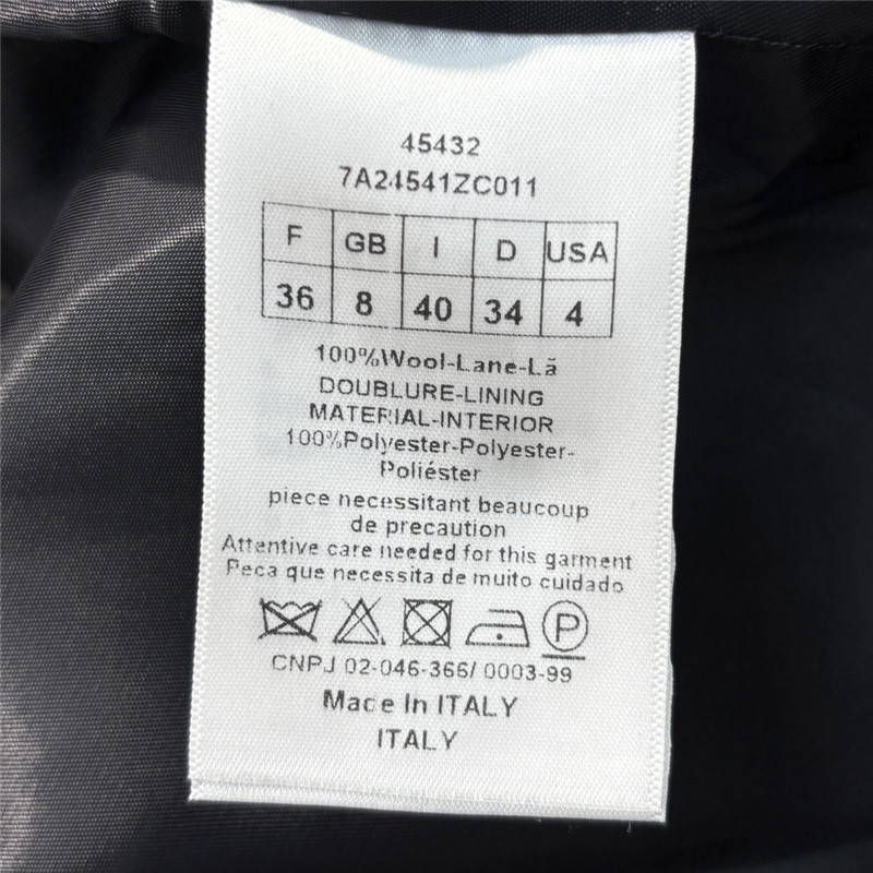D10r long coat