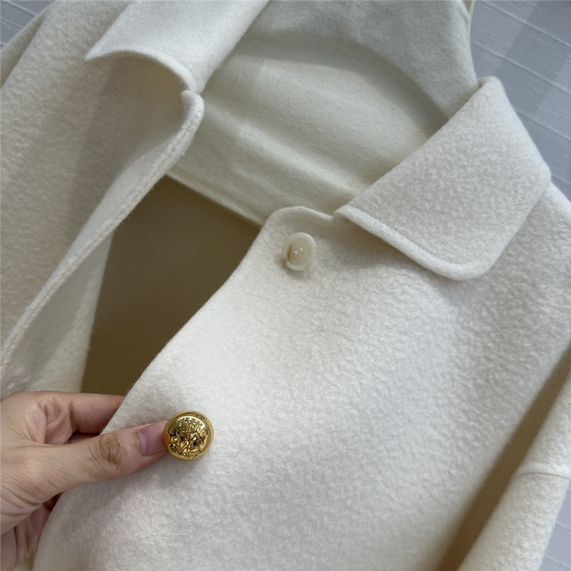 L0ew* short coat