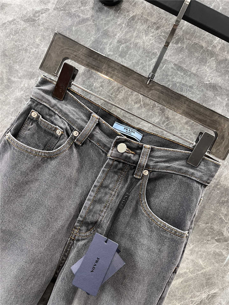 Pra*a jeans