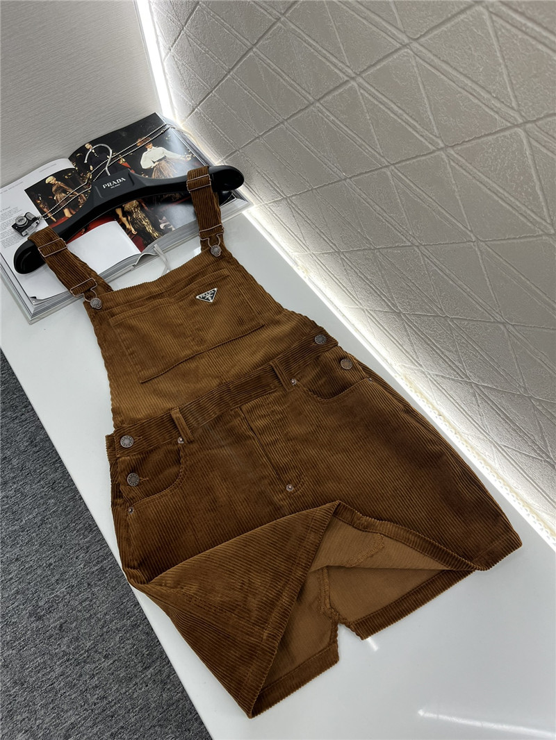 Pra*a corduroy overalls skirt