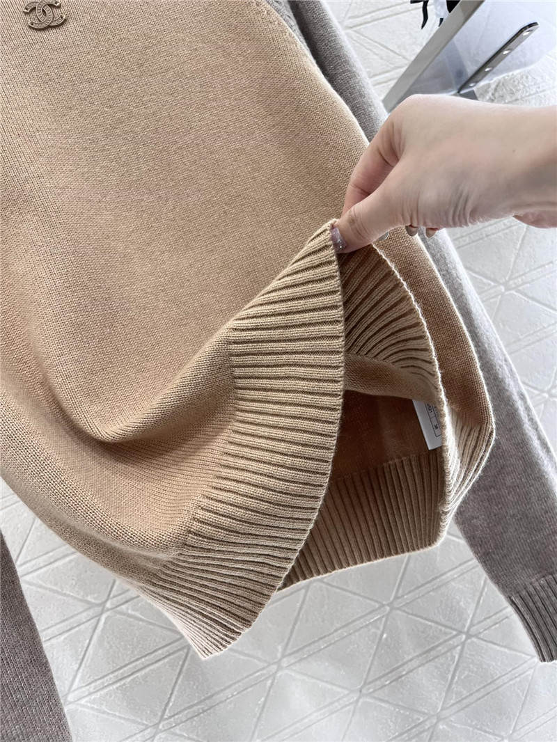 Ch**el two-tone raglan sweater beige and taupe