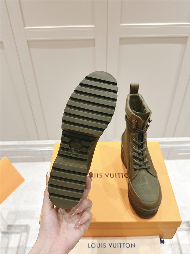 l0vis Vvtt0n laureate platform desert boot in green