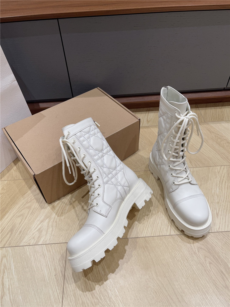 D10r d-unit white ankle boots