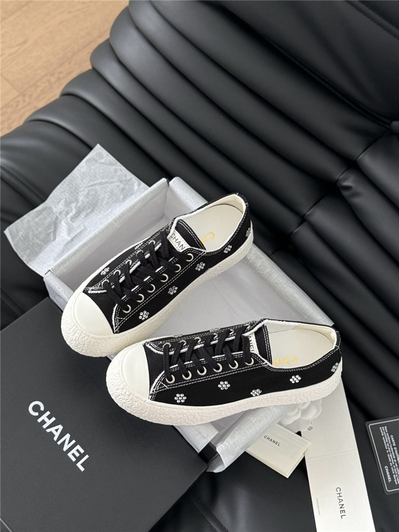 Ch**el black lace-up low top canvas sneakers