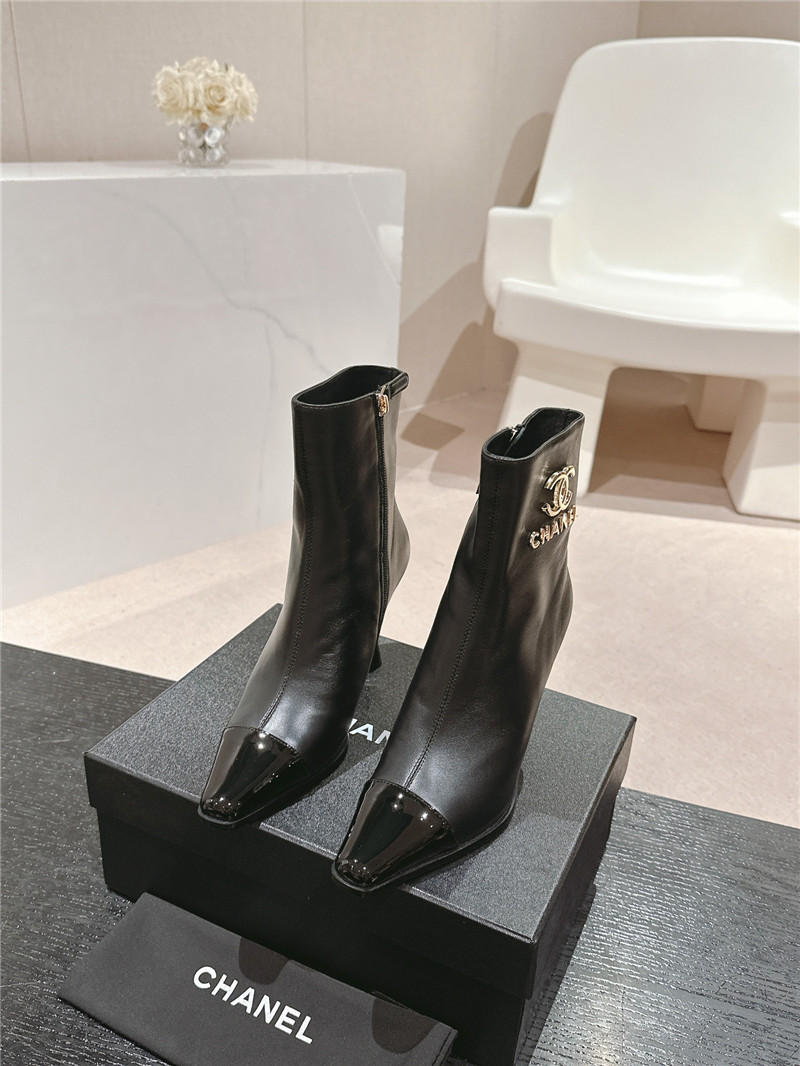 Ch**el logo calfskin ankle boots