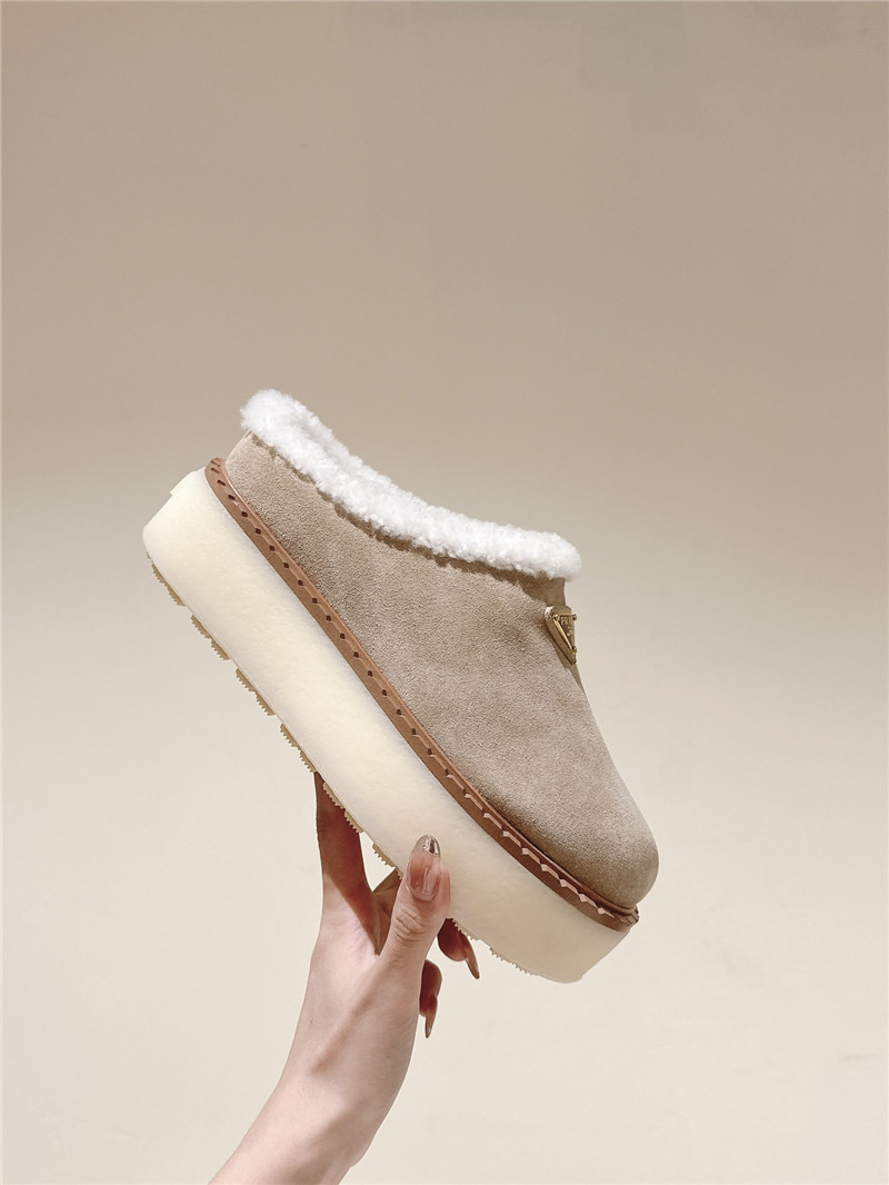 Pra*a platform shearling beige suede slippers