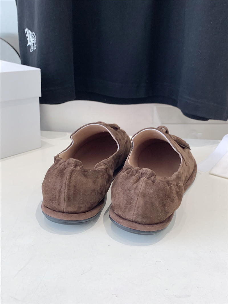 The R0w tassel flat loafers fawn in brush suede