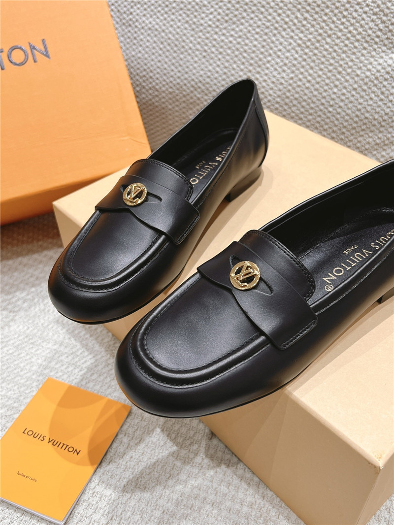 l0vis Vvtt0n soho flat loafer in black lambskin