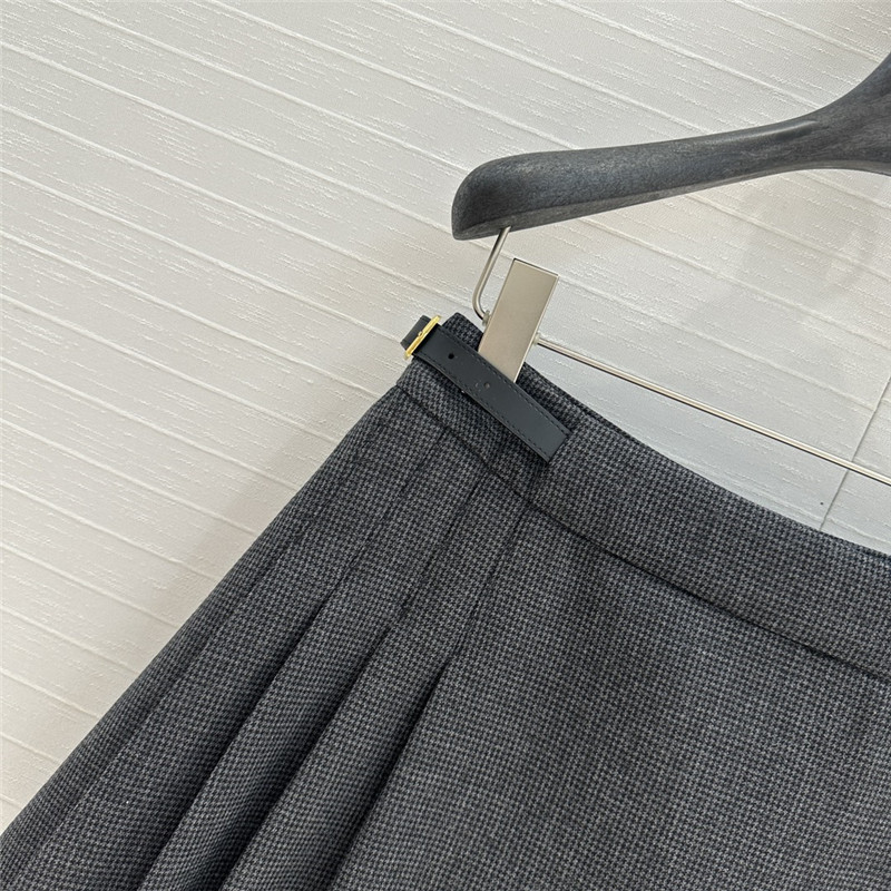 Ce1i*e pleated skirt