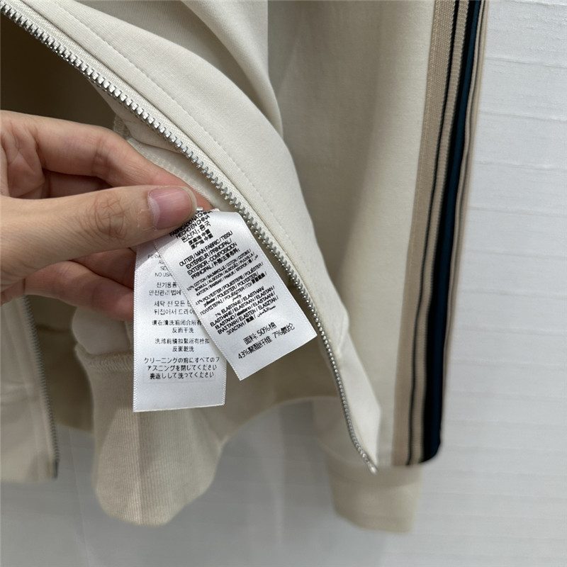 Bv*b*rry tracksuit