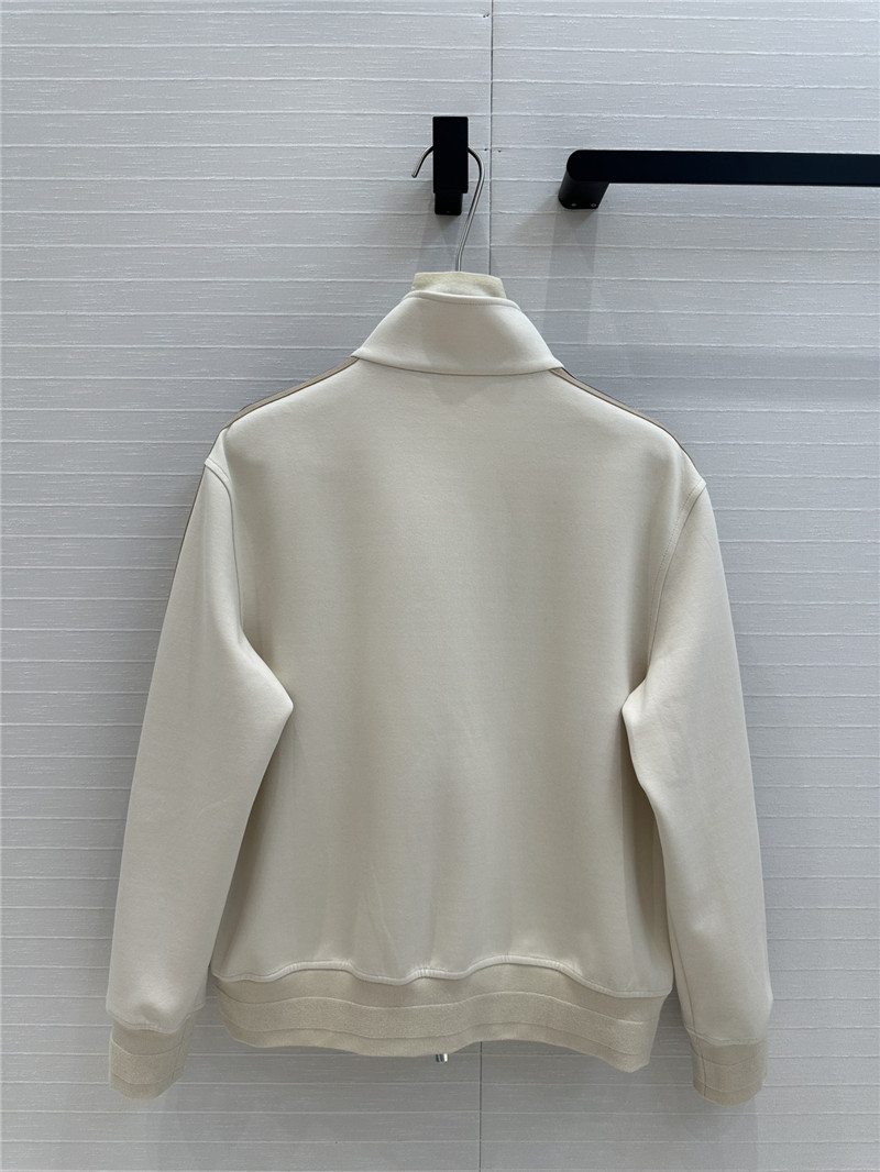 Bv*b*rry tracksuit