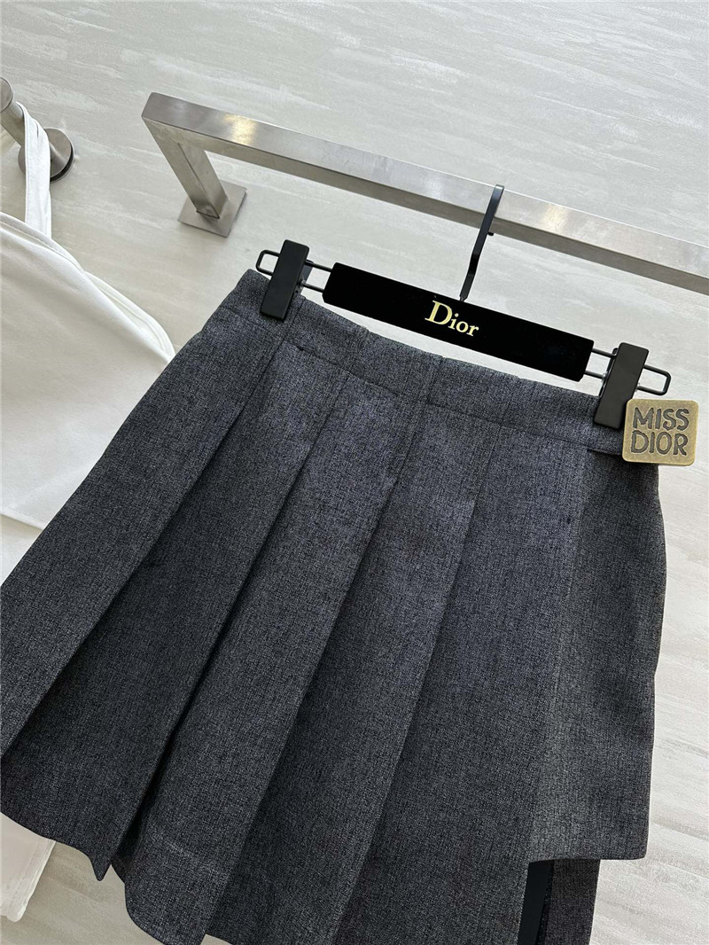 D10r irregular pleated skirt