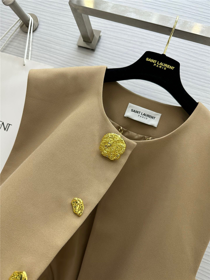 Y51 metal button vest