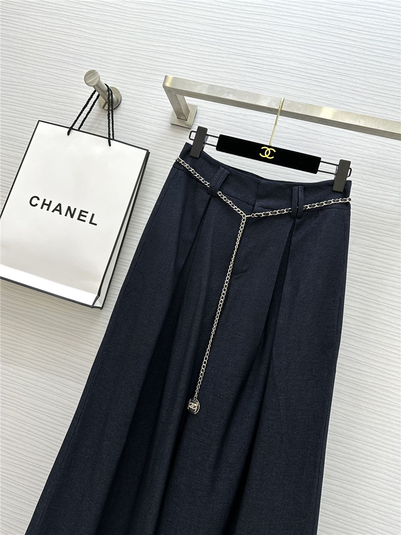 Ch**el straight leg wide hem trousers