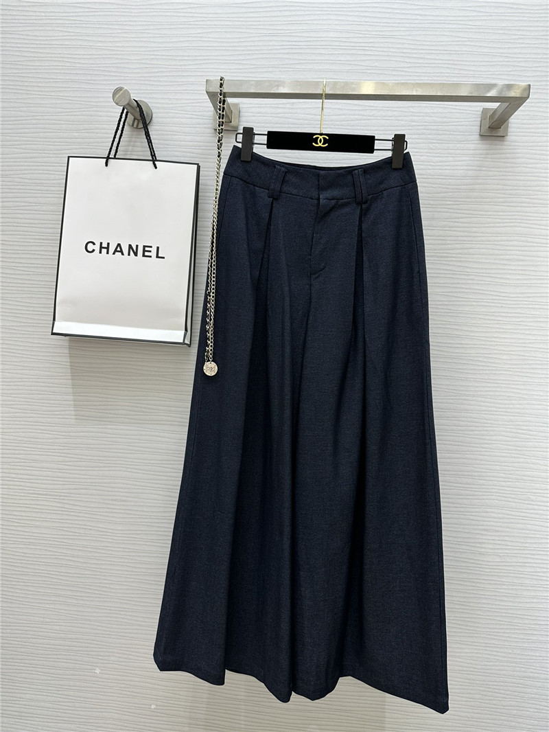Ch**el straight leg wide hem trousers