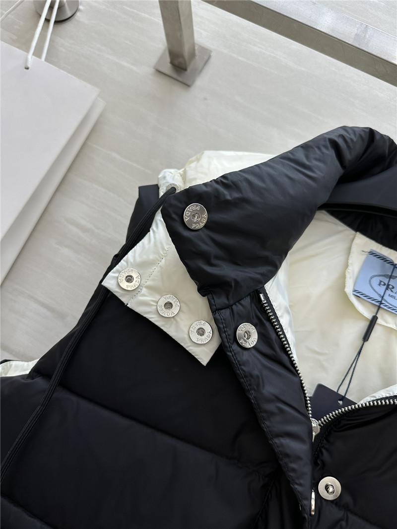 Pra*a hooded down vest