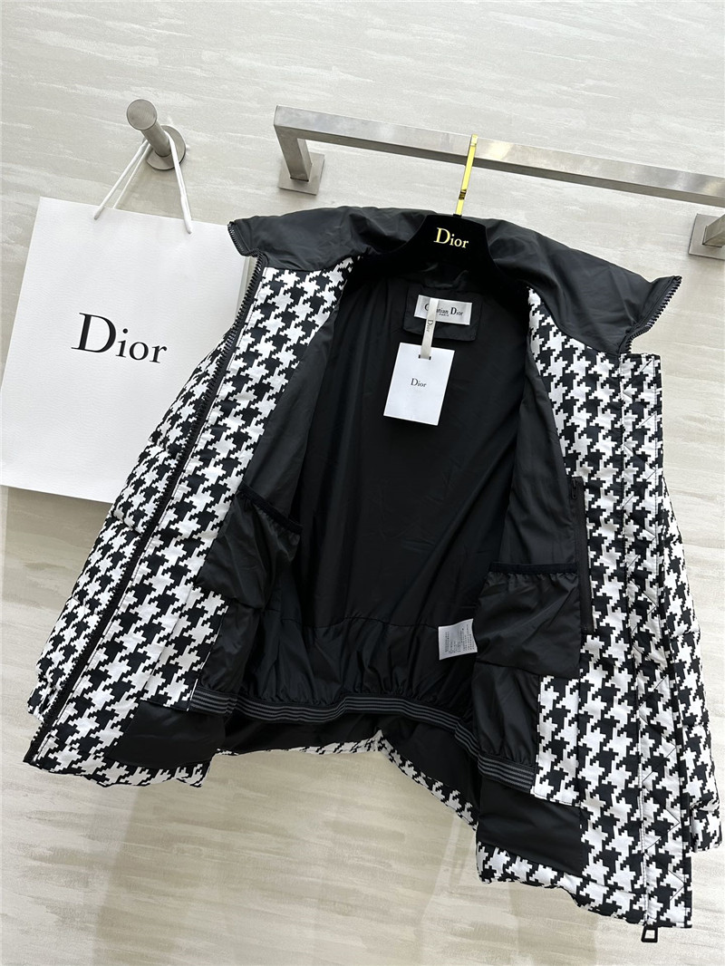 D10r stand collar down jacket