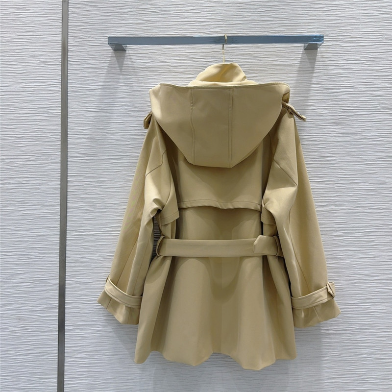 D10r elegant coat