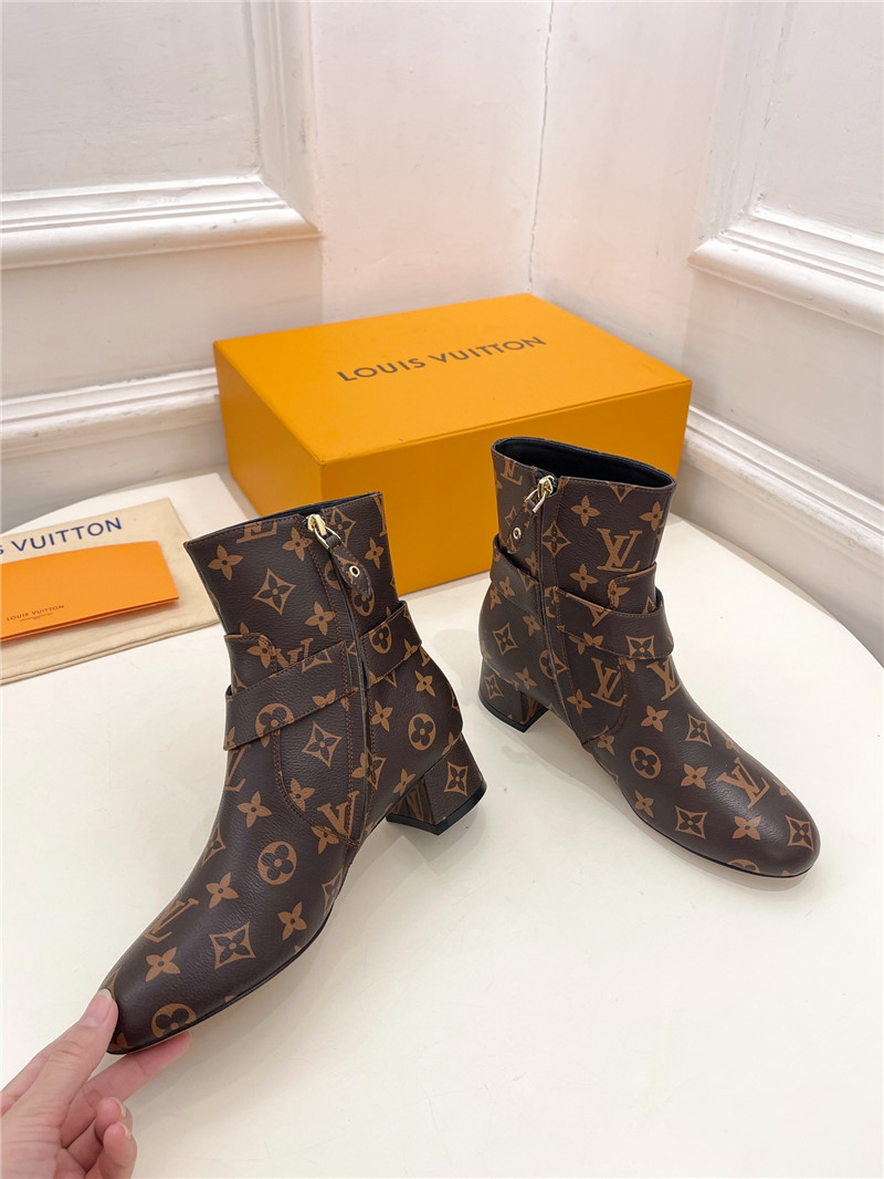 l0vis Vvtt0n monogram westside ankle boots