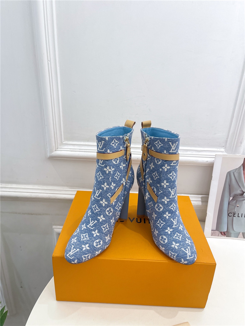 l0vis Vvtt0n light blue denim monogram silhouette ankle boots