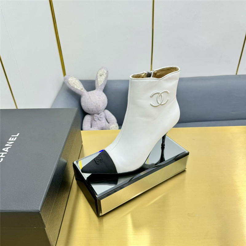 Ch**el white calfskin pointed toe heel boots