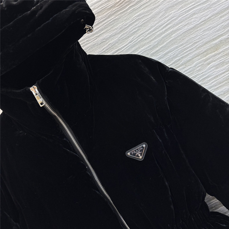 Pra*a waist down jacket