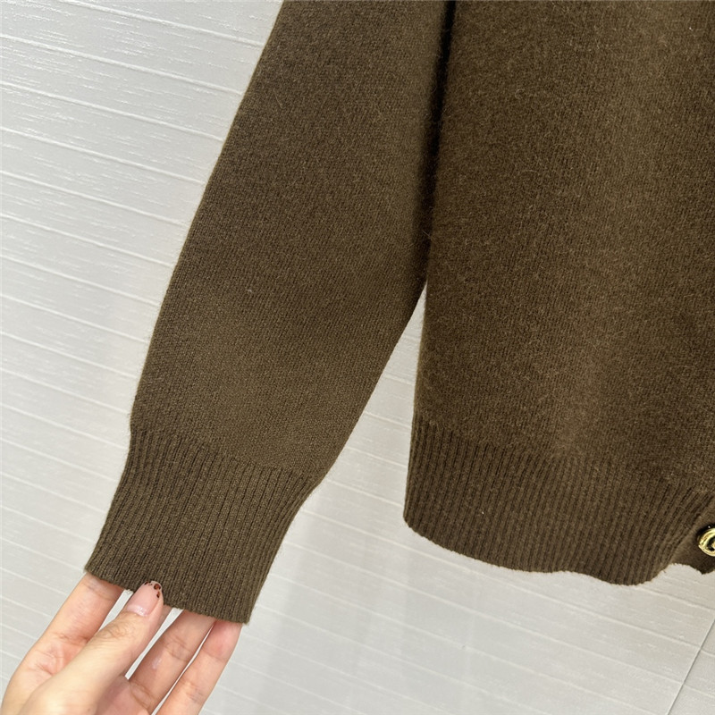 BV Lapel Wool Cardigan in Brown
