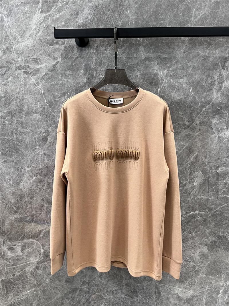 M1um1u sweatshirt + short skirt set